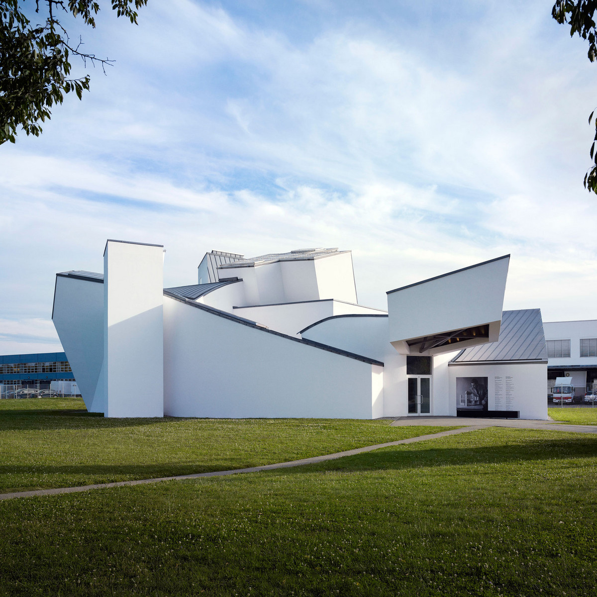 Vitra Design Museum, Frank Gehry, 1989 © Vitra, Foto: Julien Lanoo